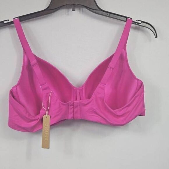 SKIMS TEE SHIRT BRA NWT - Picture 6 of 11